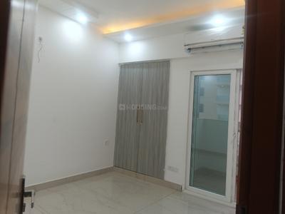Bedroom Image of 1760 Sq.ft 3 BHK Apartment / Flat for rent in Maxblis White House, Sector 75 Noida for Rs. 43000