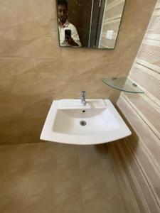 Bathroom Image of 1270 Sq.ft 2 BHK Apartment / Flat for sale in Vani Vilas Mohalla Mysore for Rs. 15000000