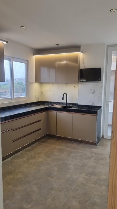 VN Exclusive 444 Main Image 1