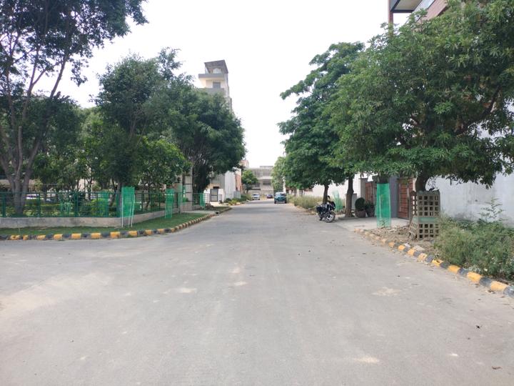 Block E Main Image 1