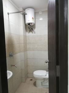 Bathroom Image of 800 Sq.ft 2 BHK Apartment / Flat for sale in Gautam Nagar New Delhi for Rs. 11000000