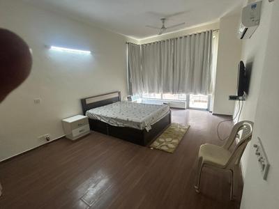 Bedroom Image of 2438 Sq.ft 4 BHK Apartment / Flat for sale in Pioneer Park, Sector 61 Gurgaon for Rs. 51000000