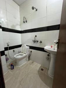 Image of 950 Sq.ft 2 BHK Apartment / Flat for rent in Chauhan Residency, Sector 45, Noida for Rs. 30000