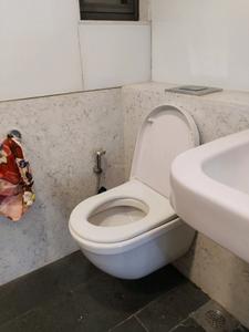 Common Bathroom Image of 680 Sq.ft 1 BHK Apartment / Flat for rent in Ruparel Orion, Chembur Mumbai for Rs. 50000