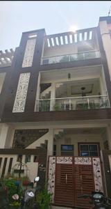 Building Image of 775 Sq.ft 4 BHK Independent House for sale in Aurangabad Khalsa Lucknow for Rs. 12000000
