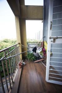 Balcony Image of 1000 Sq.ft 2 BHK Apartment / Flat for sale in Wakad Pune for Rs. 6500000