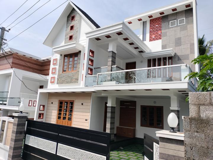 4 BHK 2400 Sqft Independent House for sale at Periyar Nagar, Aluva
