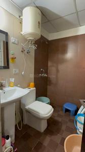Bathroom Image of 1100 Sq.ft 2.5 BHK Apartment / Flat for rent in Aims Angel Golf Avenue II, Sector 75 Noida for Rs. 31000