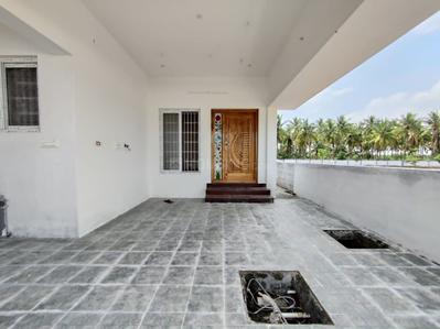 Balcony Image of 1600 Sq.ft 3 BHK Independent House for sale in Chola Akshayam Virukshaa, Kelambakkam Chennai for Rs. 9000000
