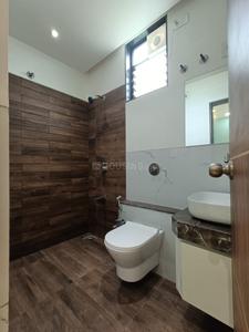 Bathroom Image of 1300 Sq.ft 3 BHK Apartment / Flat for sale in New Alkapuri Vadodara for Rs. 6000000