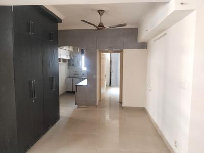 Living Room Image of 1505 Sq.ft 3 BHK Apartment / Flat for rent in Supertech Cape Town, Sector 74 Noida for Rs. 36000
