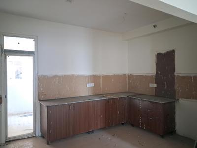 Kitchen Image of 3235 Sq.ft 4 BHK Apartment / Flat for sale in Amrapali Heartbeat City, Sector 107 Noida for Rs. 35000000