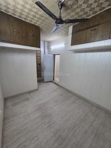 Bedroom Image of 1000 Sq.ft 2 BHK Builder Floor for sale in Paschim Vihar New Delhi for Rs. 13500000