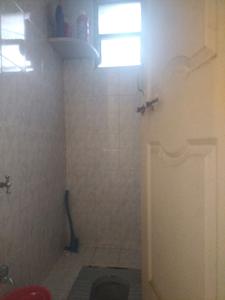 Common Bathroom Two Image of 1400 Sq.ft 3 BHK Apartment / Flat for rent in Todkar Recidency, Bibwewadi Pune for Rs. 30000