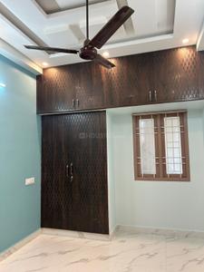 Bedroom Image of 2200 Sq.ft 2 BHK Independent House for rent in Lakshmipuram Chennai for Rs. 22000