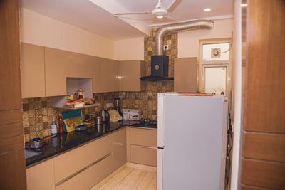 Kitchen Image of 2000 Sq.ft 3 BHK Builder Floor for rent in Sahastradhara Road Dehradun for Rs. 38000