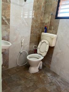 Bathroom Image of 350 Sq.ft 1 RK Independent House for rent in Uthangudi Madurai for Rs. 7000