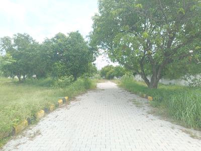 Image of 600 Sq.ft Residential Plot / Land for sale in Chembarambakkam, Chennai for Rs. 1980000