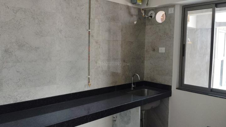 Sheth Auris Serenity Main Image 1