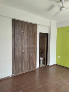 Bedroom Image of 950 Sq.ft 2.5 BHK Apartment / Flat for sale in Amrapali Zodiac, Sector 120 Noida for Rs. 9200000