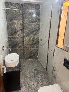 Bathroom Image of 960 Sq.ft 3 BHK Builder Floor for sale in Shalimar Bagh New Delhi for Rs. 18000000