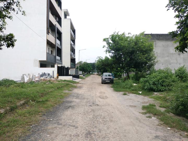 Piyush Heights, Sector 89 Main Image 1