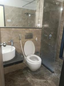 Common Bathroom Image of 1750 Sq.ft 3 BHK Apartment / Flat for rent in Lokhandwala Octacrest, Kandivali East Mumbai for Rs. 95000