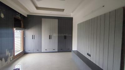Bedroom Image of 2700 Sq.ft 4 BHK Builder Floor for rent in HUDA Plot Sector 38, Sector 38 Gurgaon for Rs. 60000