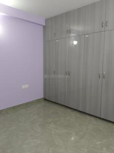 Bedroom Image of 1250 Sq.ft 3 BHK Builder Floor for rent in Chittaranjan Park New Delhi for Rs. 75000