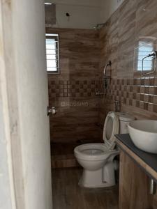 Bathroom Image of 1550 Sq.ft 3 BHK Apartment / Flat for sale in Jodhpur Park Kolkata for Rs. 16500000