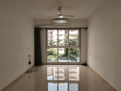 Living Room Image of 900 Sq.ft 2 BHK Apartment / Flat for rent in Platinum Life, Andheri West Mumbai for Rs. 120000
