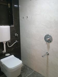 Common Bathroom Image of 955 Sq.ft 2 BHK Apartment / Flat for rent in Kalyan East Kalyan for Rs. 15000