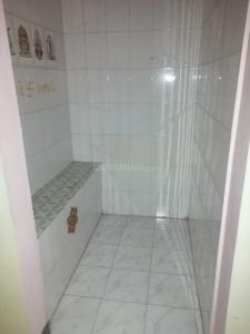 Bathroom Image of 1200 Sq.ft 2 BHK Apartment / Flat for rent in Meyyanur Salem for Rs. 20000