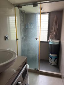 Bathroom Image of 910 Sq.ft 2 BHK Apartment / Flat for rent in Bandra East Mumbai for Rs. 80000