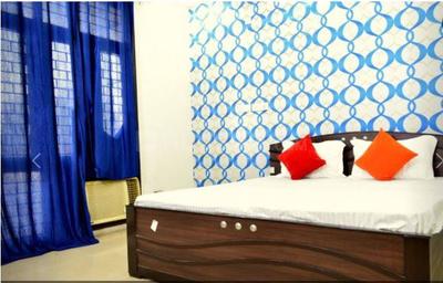 Bedroom Image of 1000 Sq.ft 2 BHK Builder Floor for rent in Preet Vihar New Delhi for Rs. 27000
