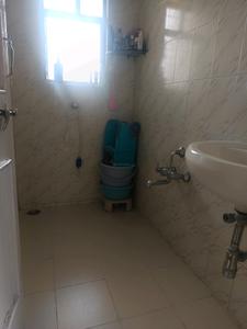 Common Bathroom Image of 600 Sq.ft 1 BHK Apartment / Flat for sale in Kondhwa Pune for Rs. 4900000