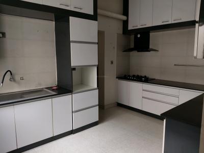 Kitchen Image of 3000 Sq.ft 3 BHK Apartment / Flat for sale in Pearl Metropolitan Apartment, Frazer Town Bengaluru for Rs. 52500000