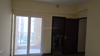 Bedroom Image of 1069 Sq.ft 3 BHK Apartment / Flat for rent in SG Shikhar Height, Siddharth Vihar Ghaziabad for Rs. 30000