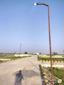 Image of 450 Sq.ft Residential Plot / Land for sale in Sector 17A, Greater Noida for Rs. 1250000