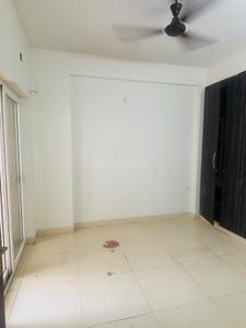 Bedroom Image of 850 Sq.ft 2 BHK Apartment / Flat for rent in Paramount Emotions, Noida Extension Greater Noida for Rs. 21500