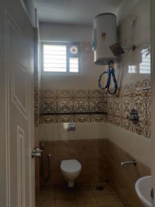 Bathroom Image of 2000 Sq.ft 3 BHK Builder Floor for rent in Nayandahalli Bengaluru for Rs. 41000