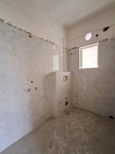 Bathroom Image of 910 Sq.ft 2 BHK Apartment / Flat for sale in Shrachi Greenwood Nest, New Town Kolkata for Rs. 7000000