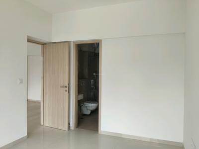Bedroom Image of 630 Sq.ft 2 BHK Apartment / Flat for sale in The Atmosphere, Mulund West Mumbai for Rs. 19500000