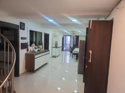 Living Room Image of 2850 Sq.ft 4 BHK Apartment / Flat for sale in Jhaveri Silver Lake Vista, New Rani Bagh Indore for Rs. 28000000