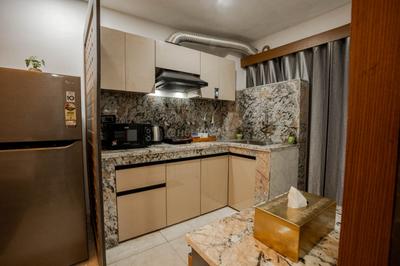 Kitchen Image of 900 Sq.ft 1 RK Apartment / Flat for rent in Sector 40 Gurgaon for Rs. 30000