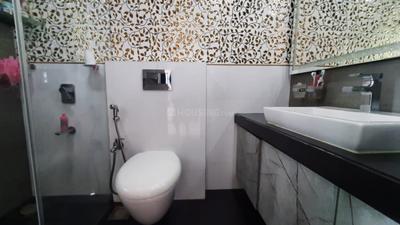 Bathroom Image of 3600 Sq.ft 4 BHK Apartment / Flat for rent in Nerul Navi Mumbai for Rs. 160000