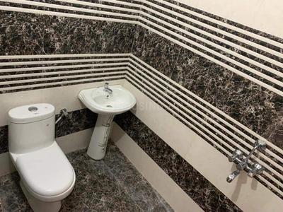 Bathroom Image of 2350 Sq.ft 2 BHK Independent House for rent in Maitripuram Gorakhpur for Rs. 11000