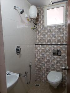Bathroom Image of 600 Sq.ft 1 BHK Apartment / Flat for sale in RR Swarna, Saravanampatty Coimbatore for Rs. 3450000
