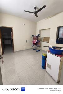 Hall Image of 1250 Sq.ft 1 BHK Apartment / Flat for rent in Prahlad Nagar Ahmedabad for Rs. 18000