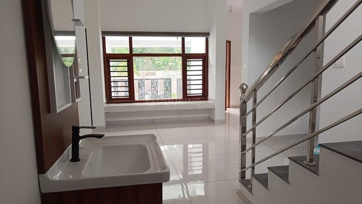 Mulanthuruthy Main Image 1